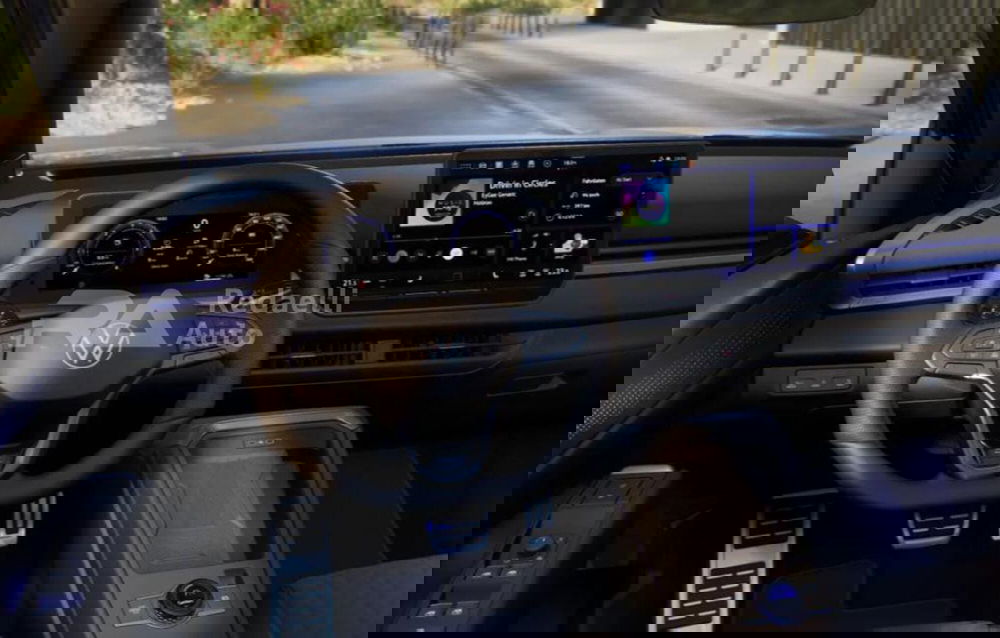 Volkswagen T-Roc nuova a Lecco (6)