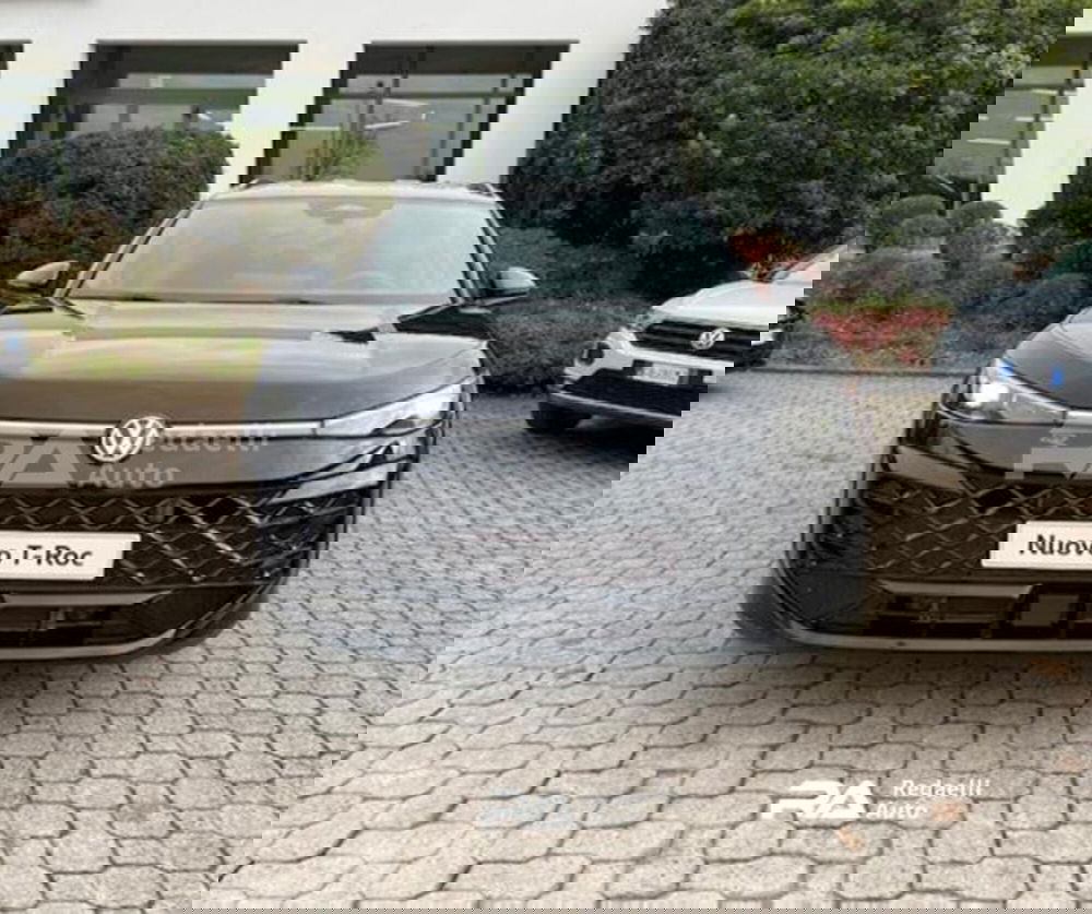 Volkswagen T-Roc nuova a Lecco (2)