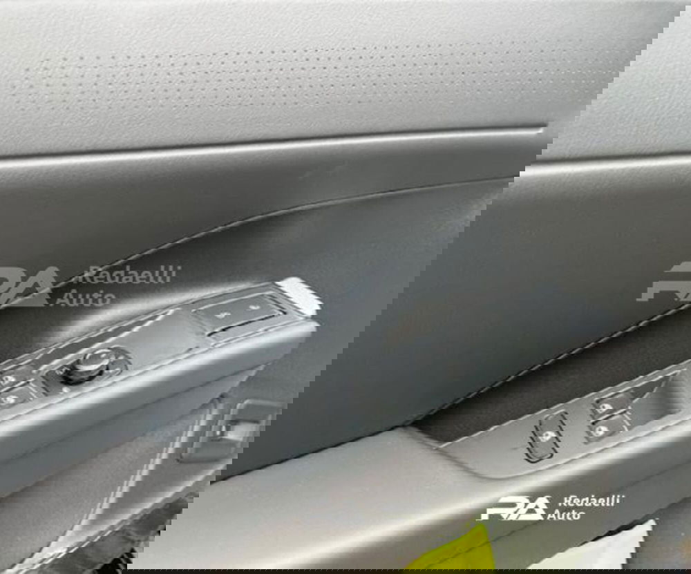 Volkswagen T-Roc nuova a Lecco (9)