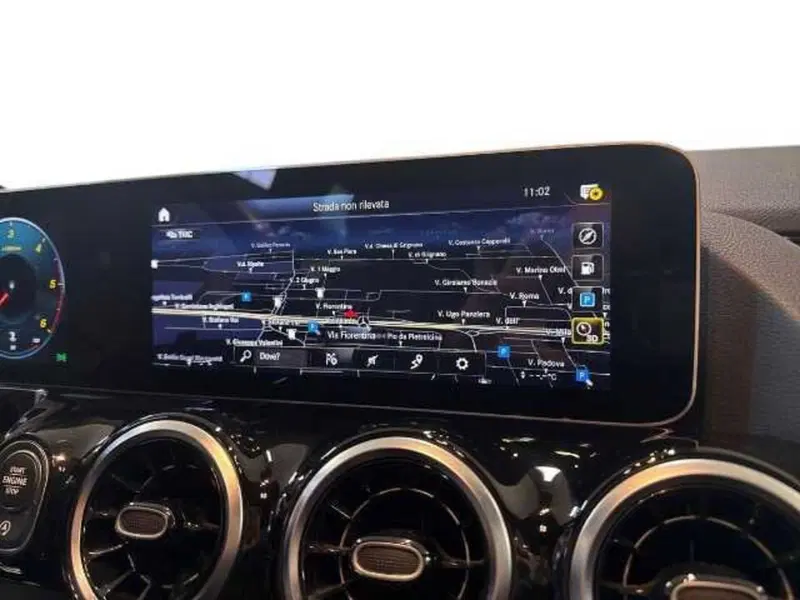Mercedes-Benz GLA SUV usata a Prato (14)