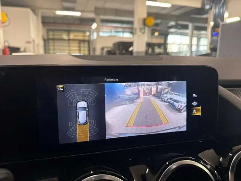 Mercedes-Benz GLA SUV usata a Prato (17)