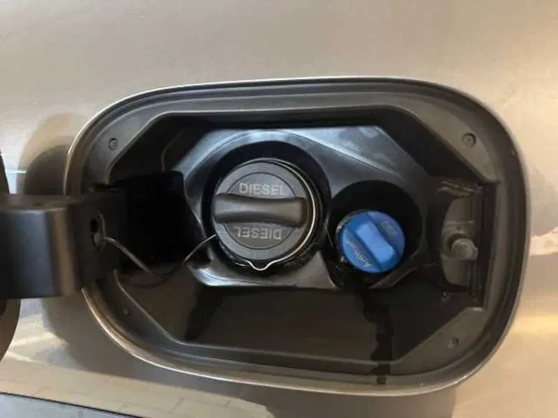 Mercedes-Benz GLA SUV usata a Prato (18)