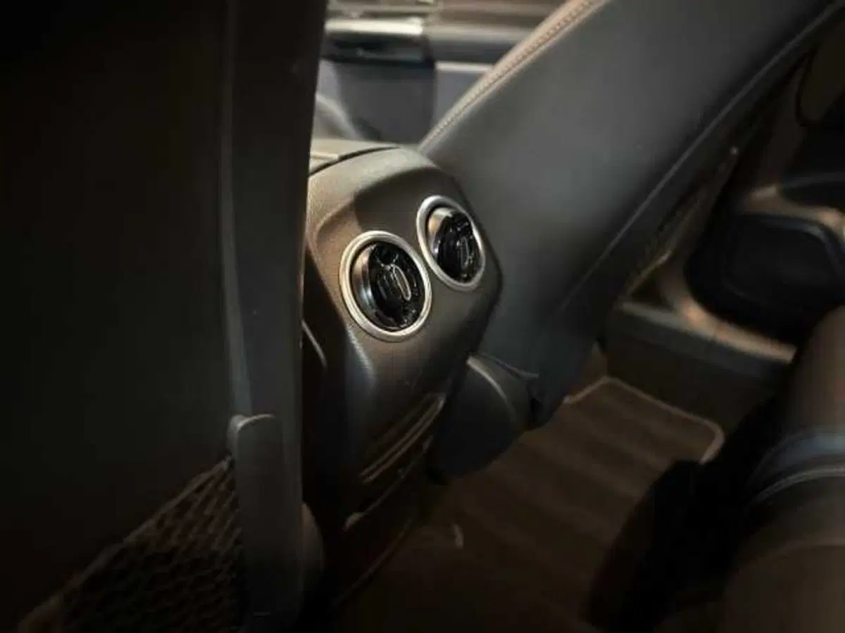 Mercedes-Benz GLA SUV usata a Prato (19)