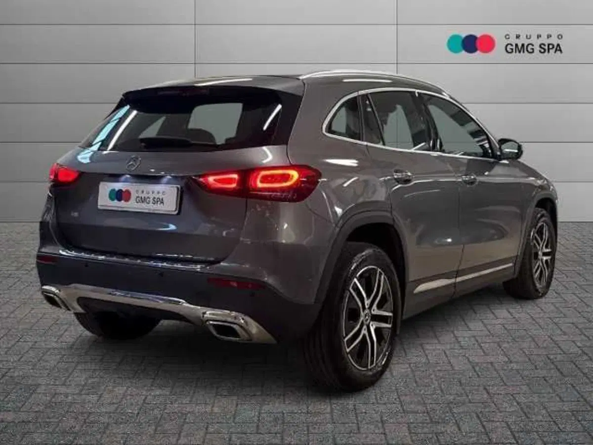 Mercedes-Benz GLA SUV usata a Prato (3)