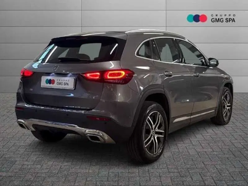 Mercedes-Benz GLA SUV usata a Prato (3)