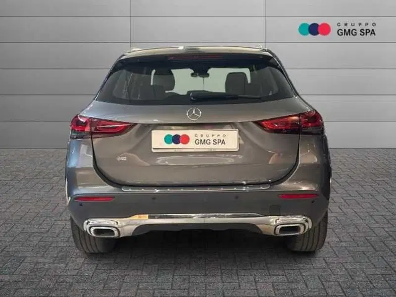 Mercedes-Benz GLA SUV usata a Prato (4)