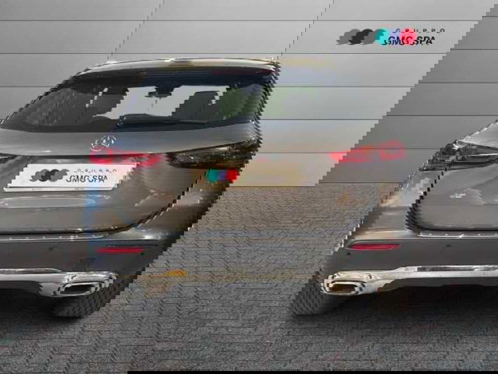 Mercedes-Benz GLA SUV usata a Prato (4)