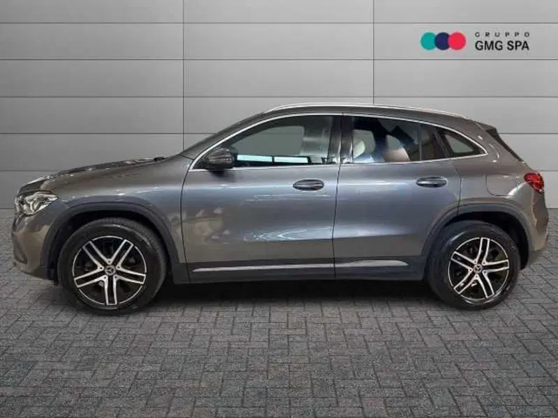 Mercedes-Benz GLA SUV usata a Prato (5)