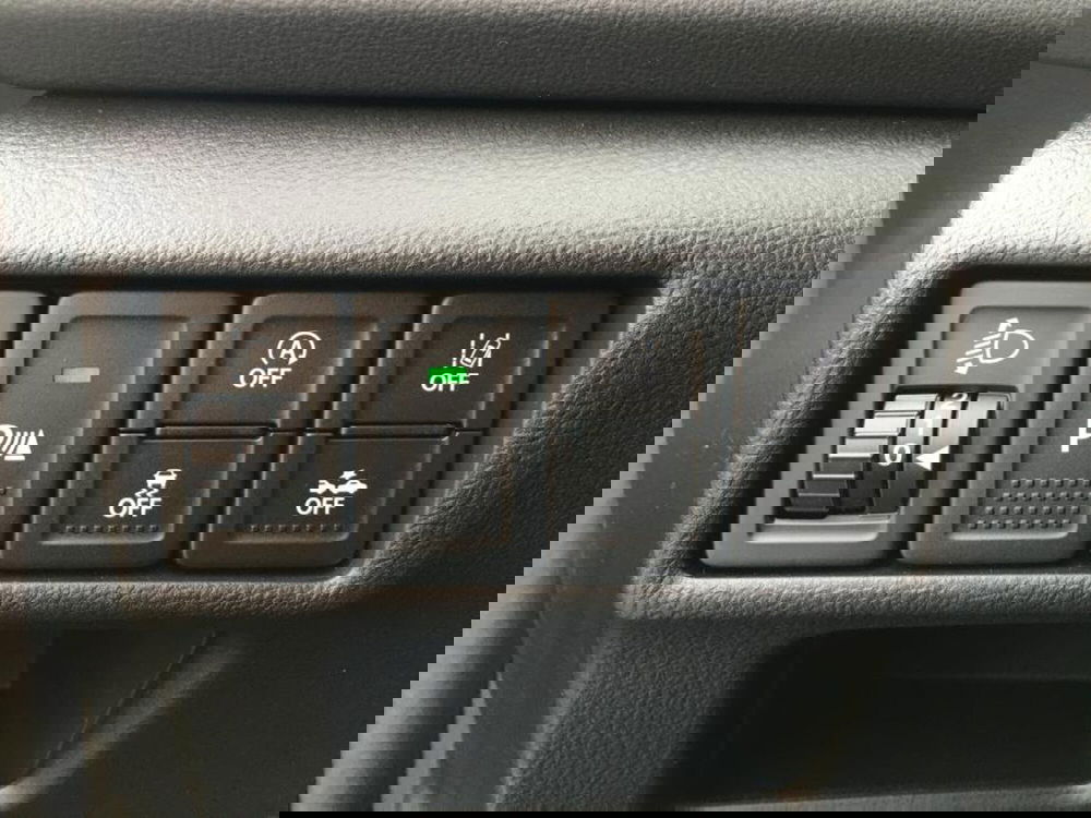 Suzuki S-Cross nuova a Cuneo (17)