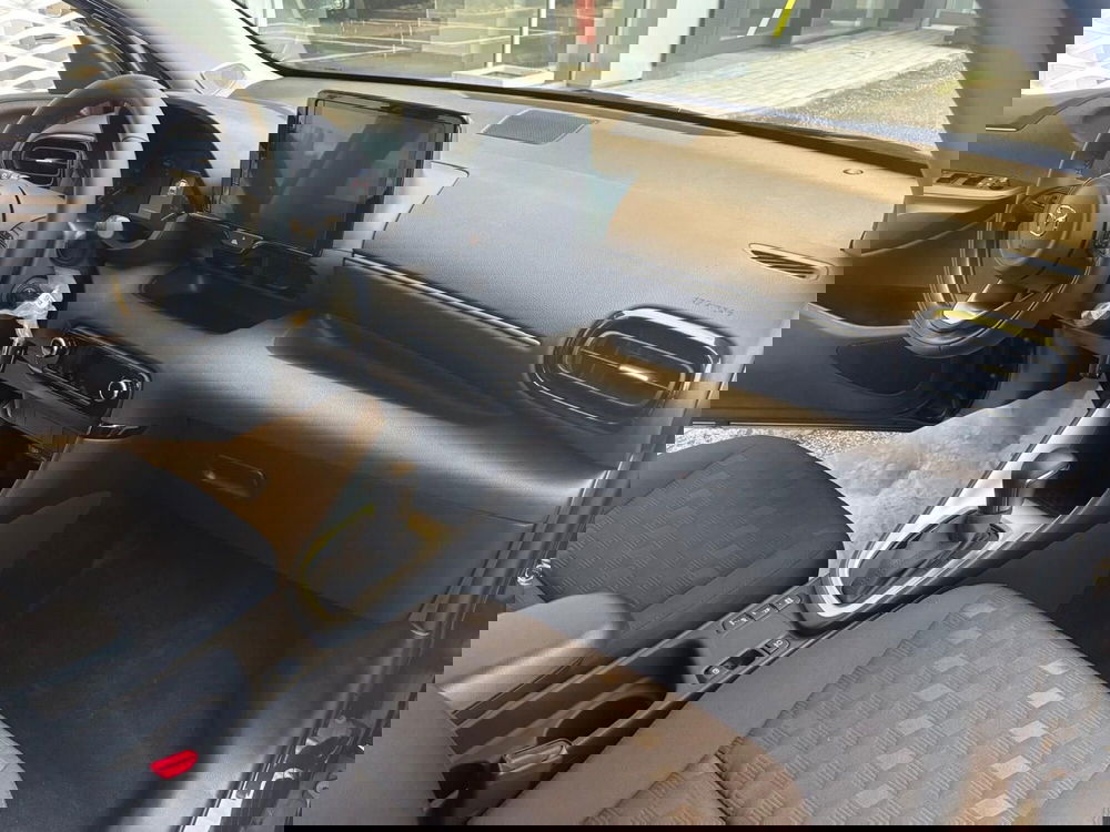 Mazda Mazda2 Hybrid nuova a Frosinone (5)