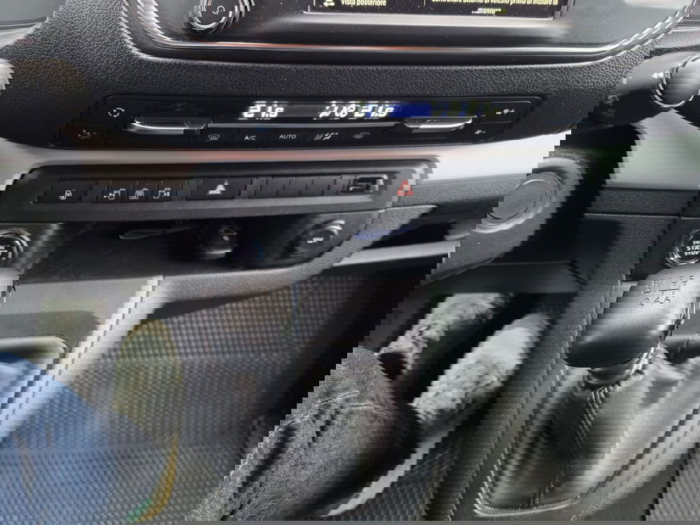 Opel Zafira Life usata a Rimini (12)