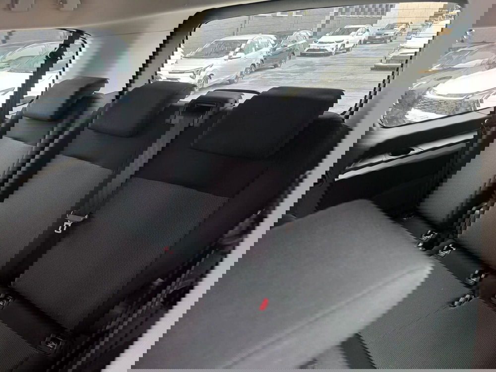 Opel Zafira Life usata a Rimini (16)