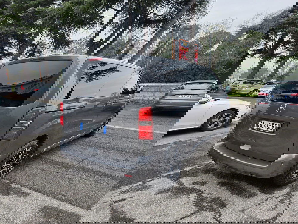 Opel Zafira Life usata a Rimini (5)