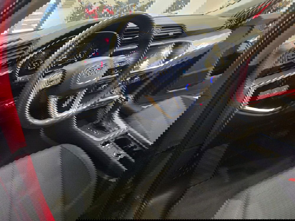 Audi Q3 Sportback usata a Rimini (7)