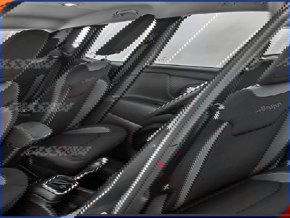 Jeep Renegade usata a Milano (13)