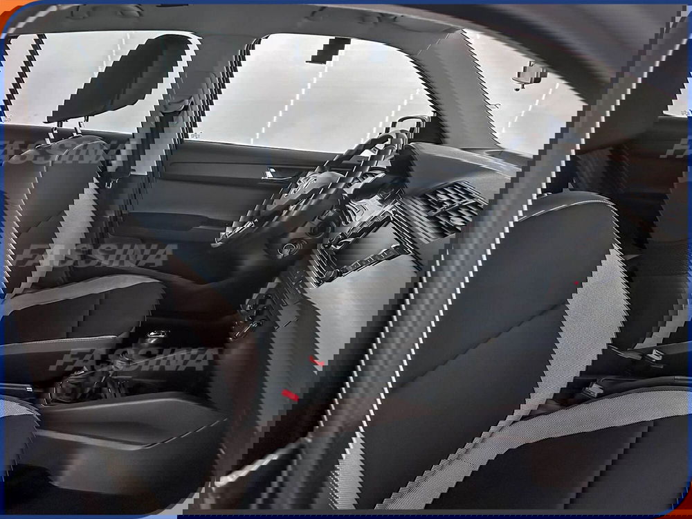 Skoda Fabia usata a Milano (13)