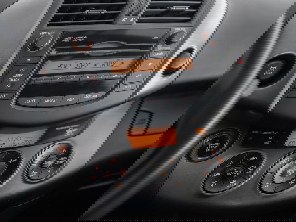 Toyota Rav4 usata a Foggia (15)