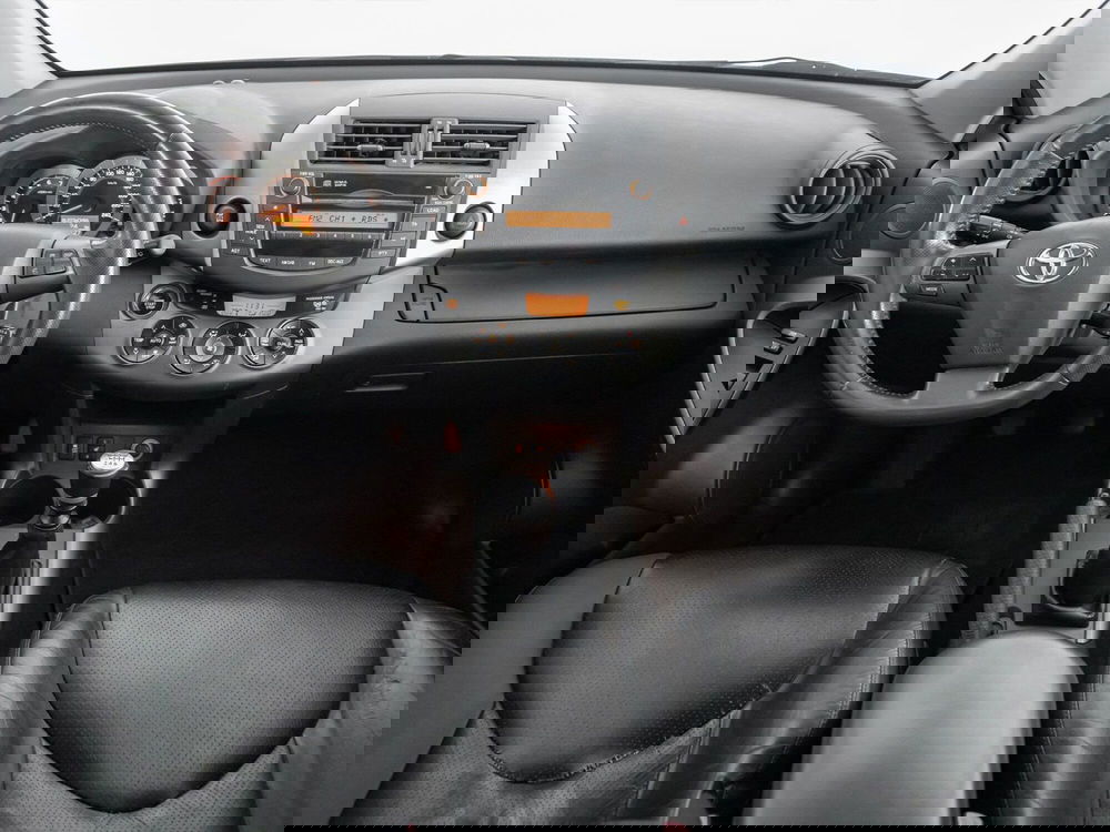 Toyota Rav4 usata a Foggia (8)