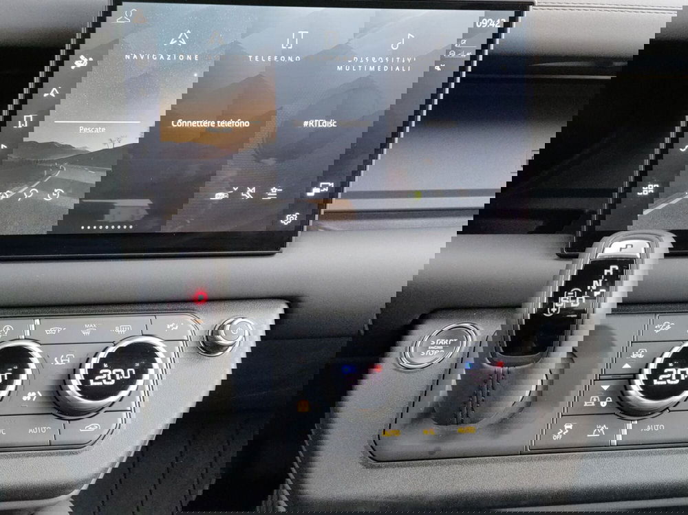 Land Rover Defender usata a Lecco (14)