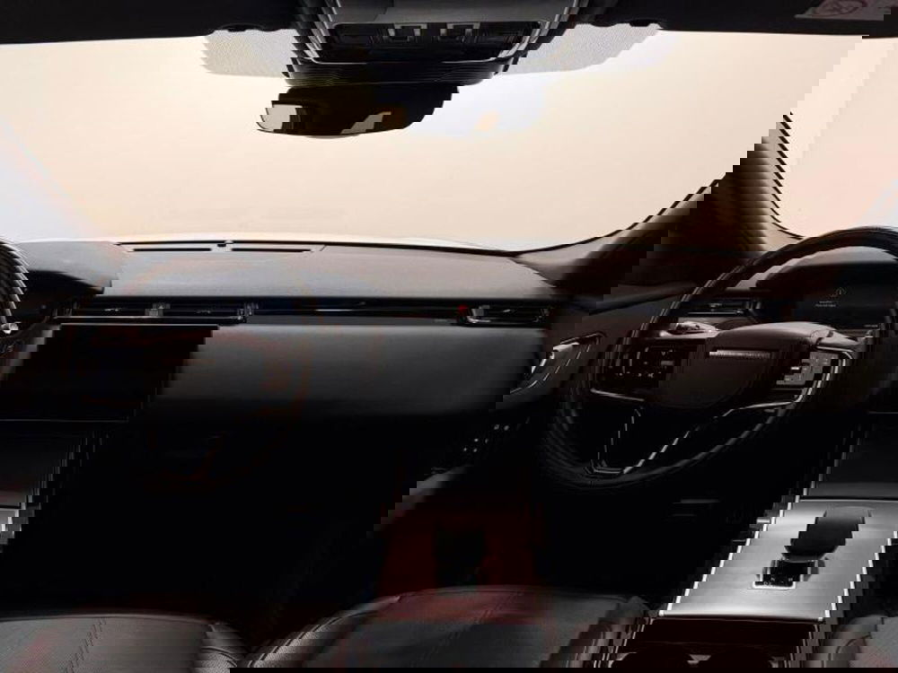 Land Rover Range Rover Velar usata a Venezia (7)