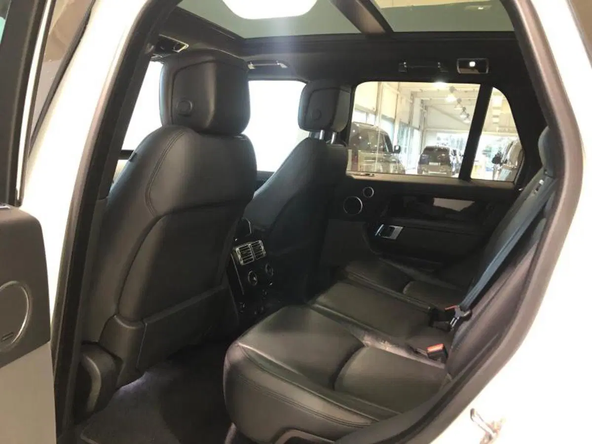 Land Rover Range Rover usata a Venezia (11)