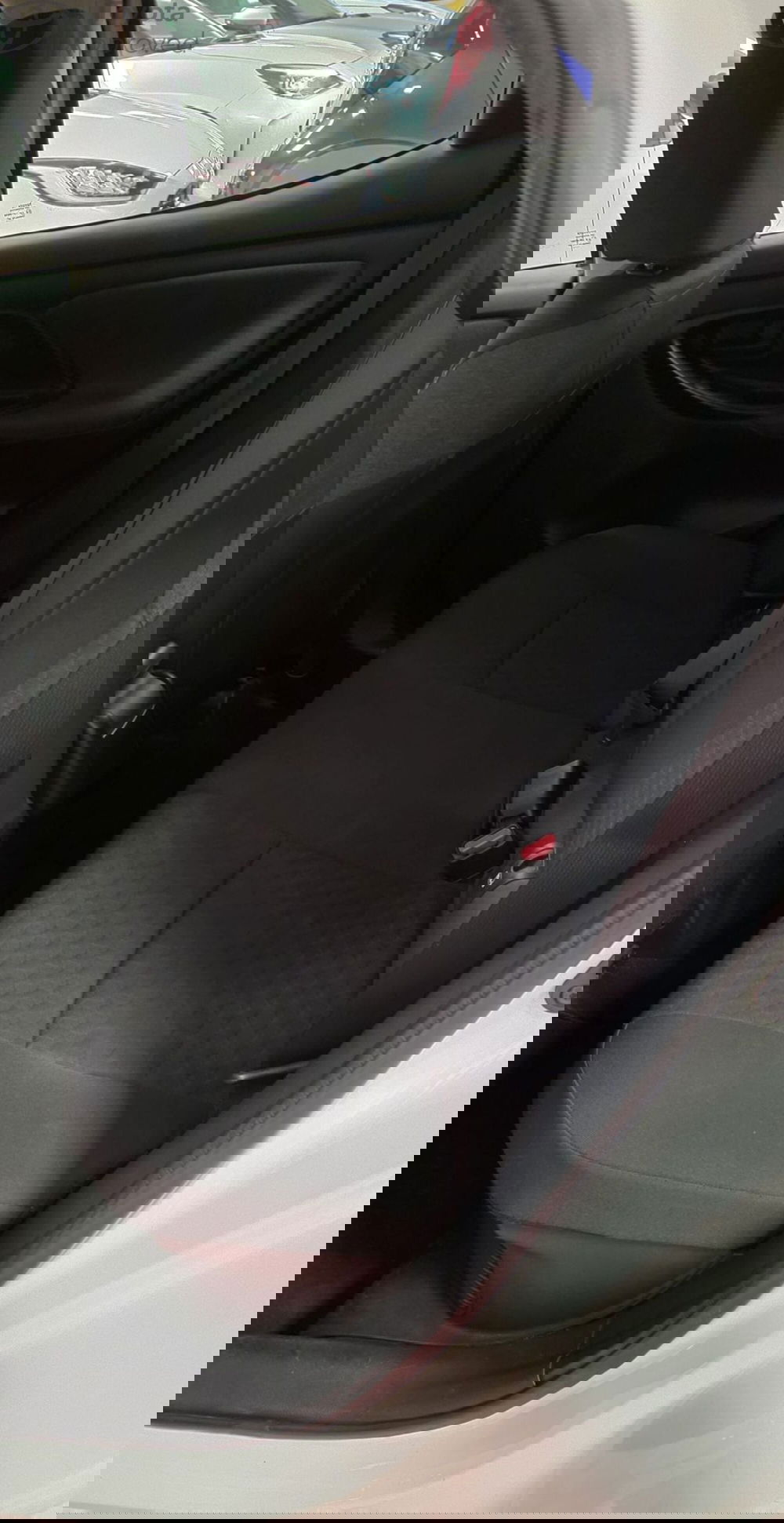 Toyota Yaris usata a Messina (8)