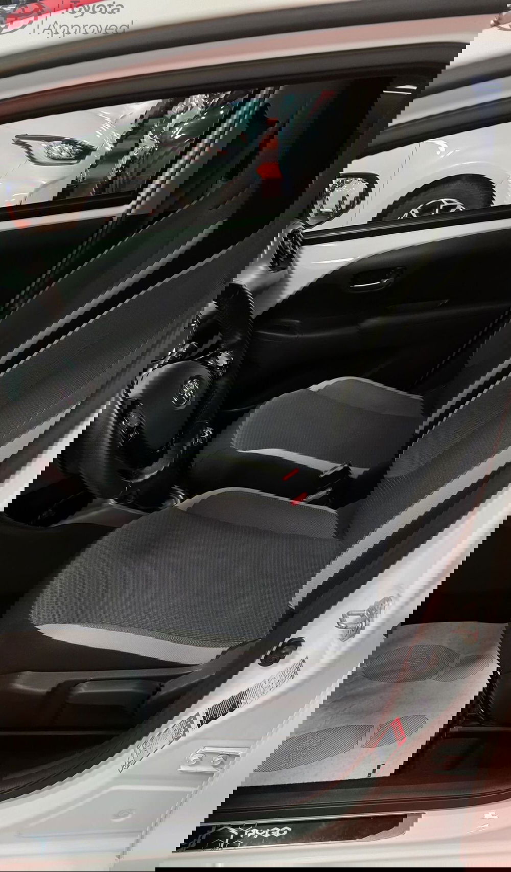 Toyota Aygo usata a Messina (8)