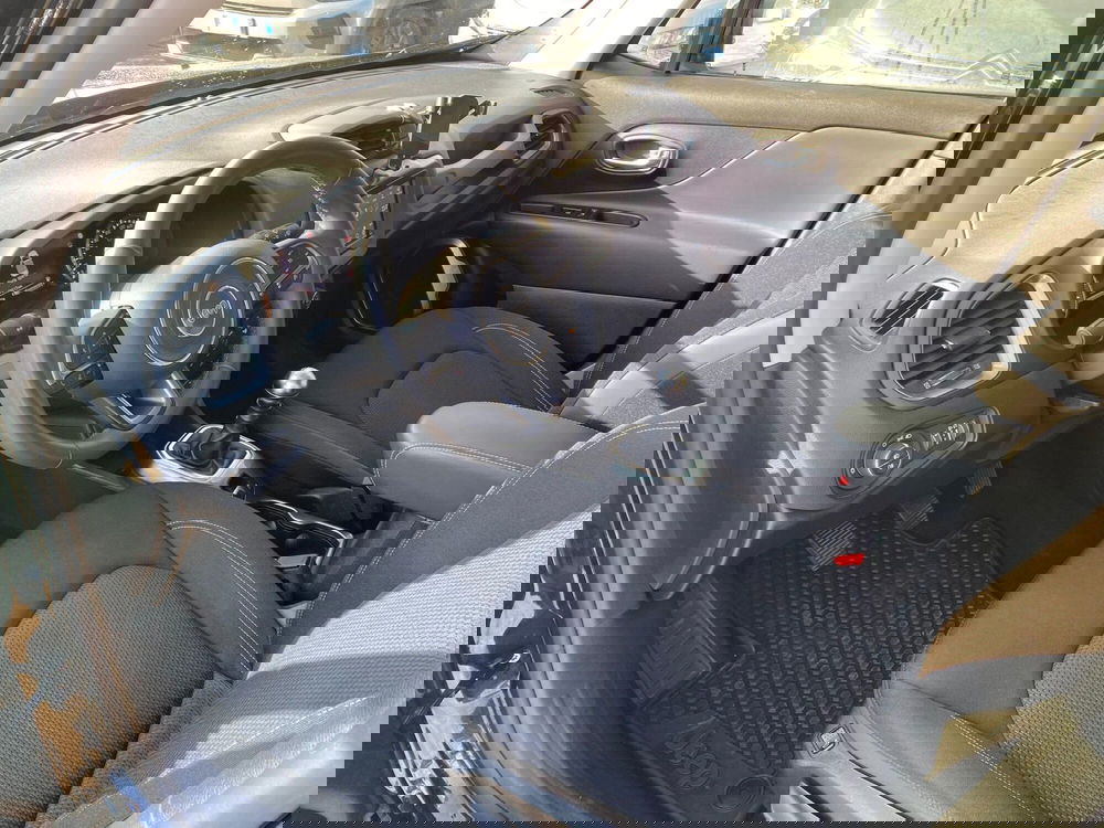 Jeep Renegade usata a Milano (13)