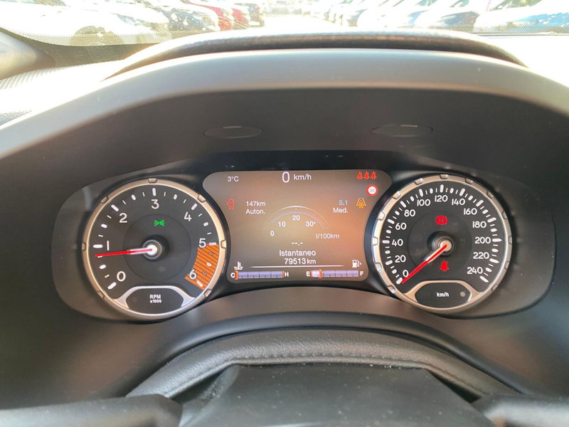 Jeep Renegade usata a Milano (17)
