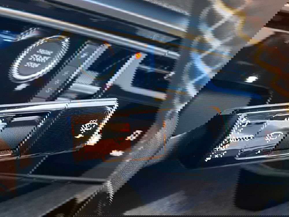 Peugeot 3008 usata a Milano (20)