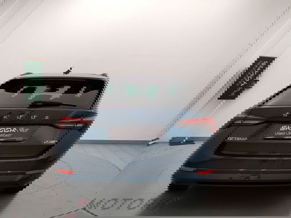 Skoda Octavia Station Wagon usata a Varese (2)