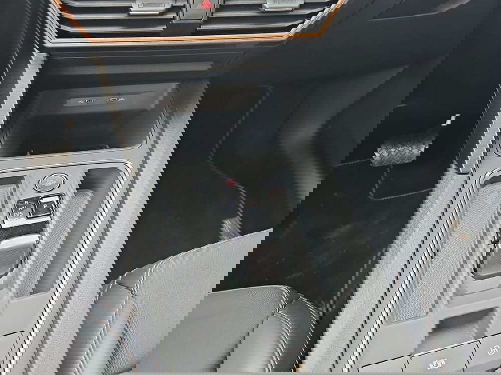 Cupra Formentor usata a Lecco (13)