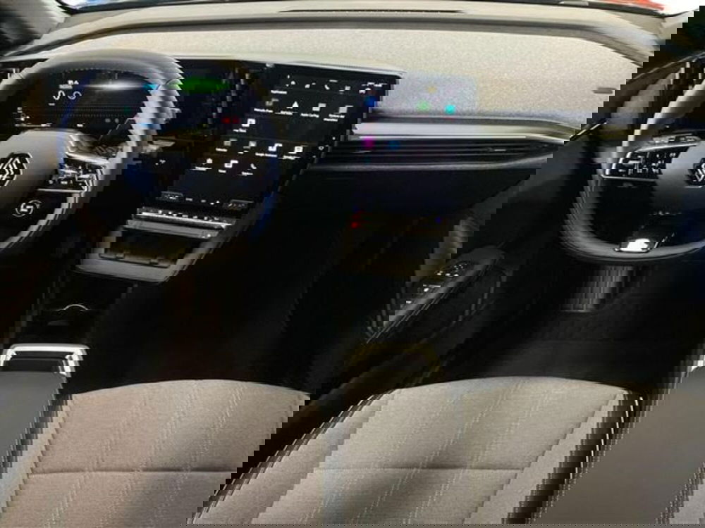 Renault Megane E-Tech Electric nuova a Como (10)