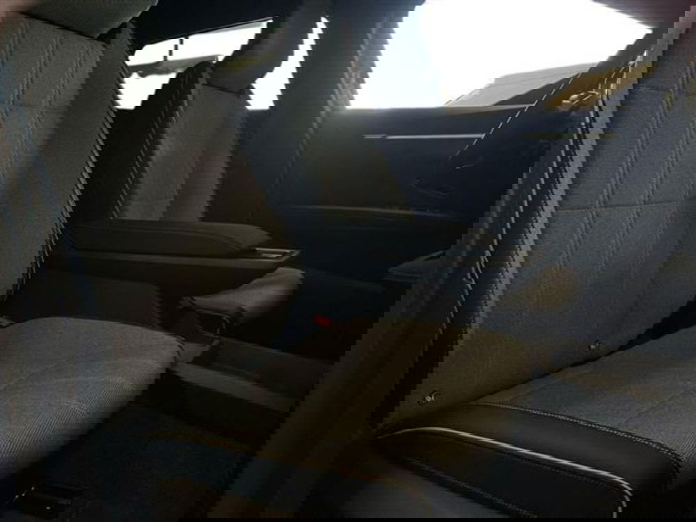 Renault Megane E-Tech Electric nuova a Como (12)