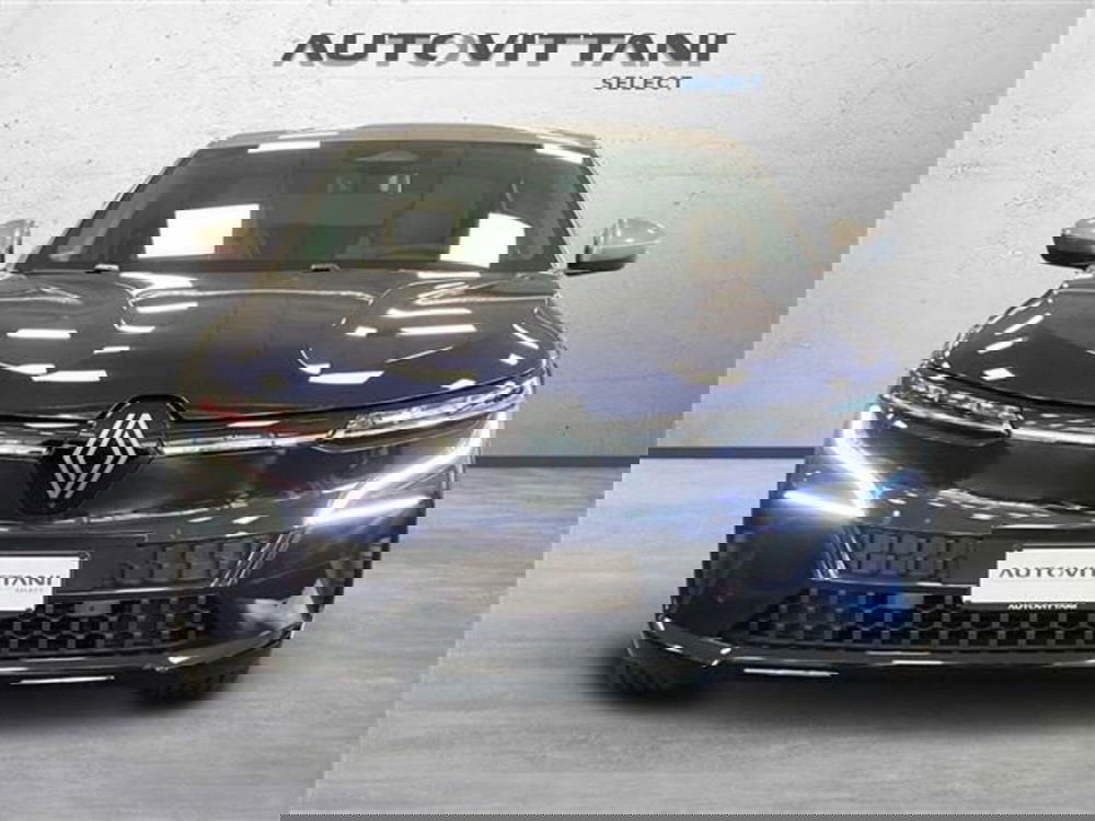 Renault Megane E-Tech Electric nuova a Como (2)