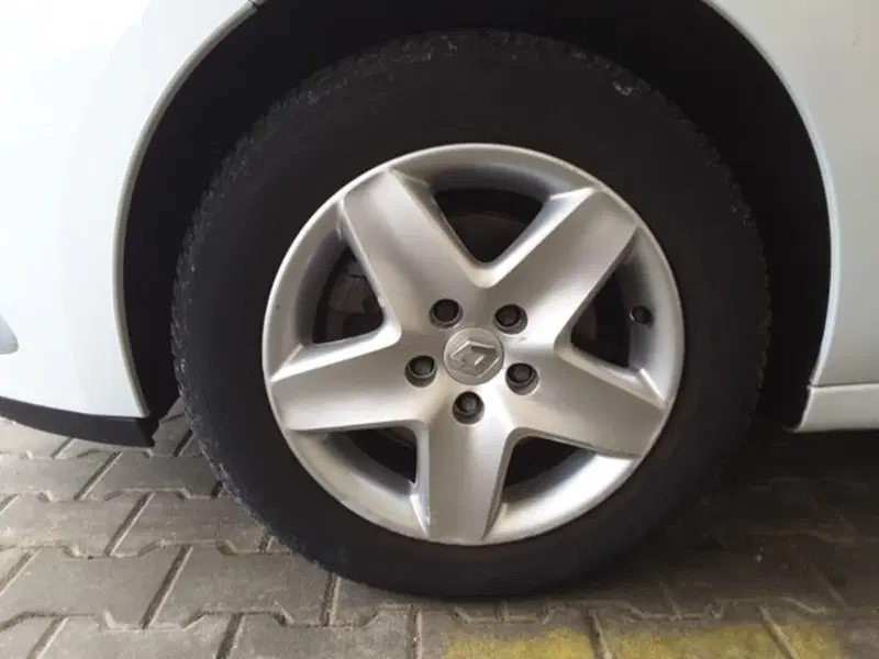 Renault Scenic E-Tech Electric usata a Firenze (4)