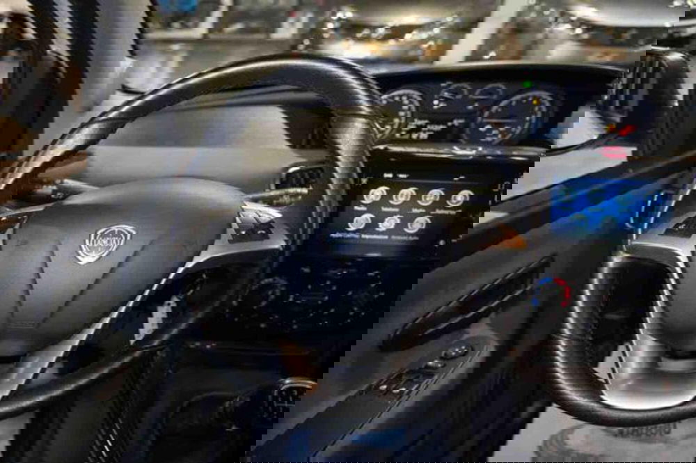 Lancia Ypsilon usata a Torino (16)