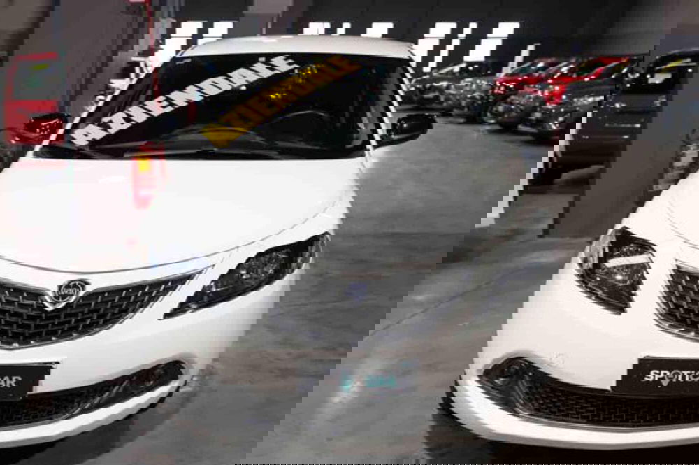 Lancia Ypsilon usata a Torino (2)