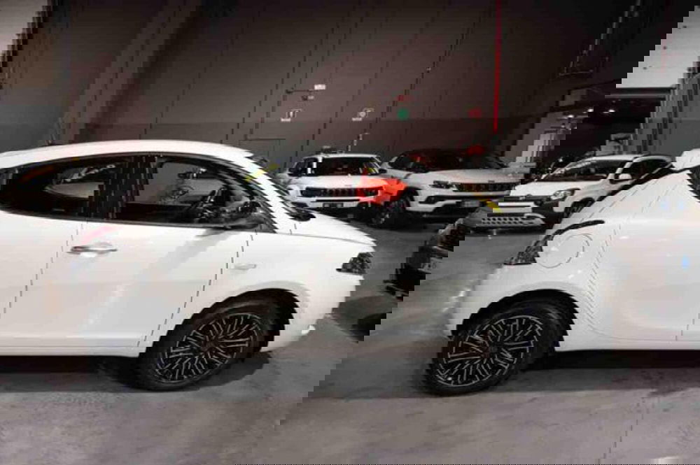 Lancia Ypsilon usata a Torino (4)