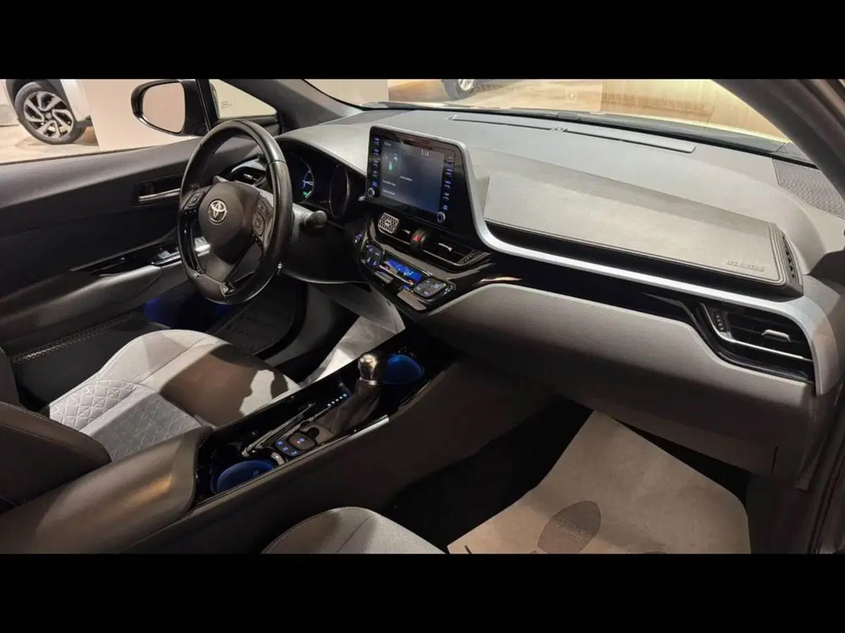 Toyota Toyota C-HR usata a Torino (13)