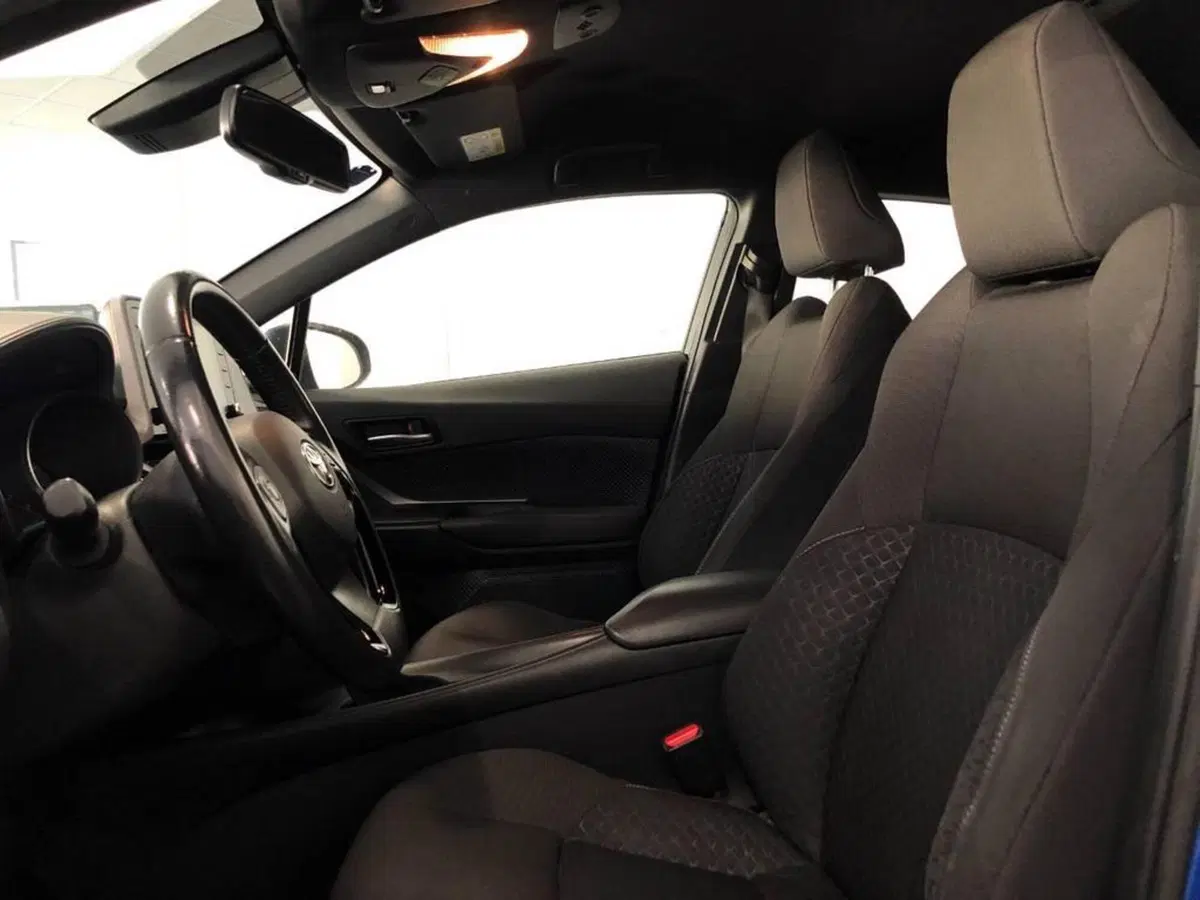 Toyota Toyota C-HR usata a Torino (13)