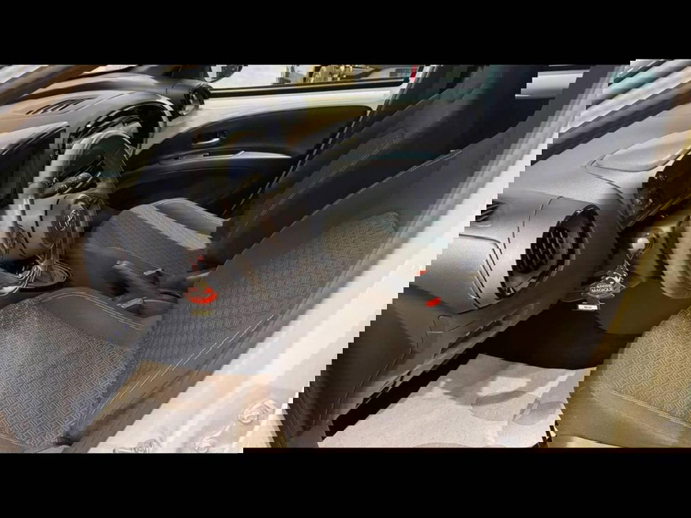 Toyota Aygo X usata a Torino (14)
