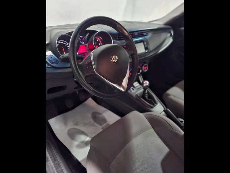 Alfa Romeo Giulietta usata a Torino (13)