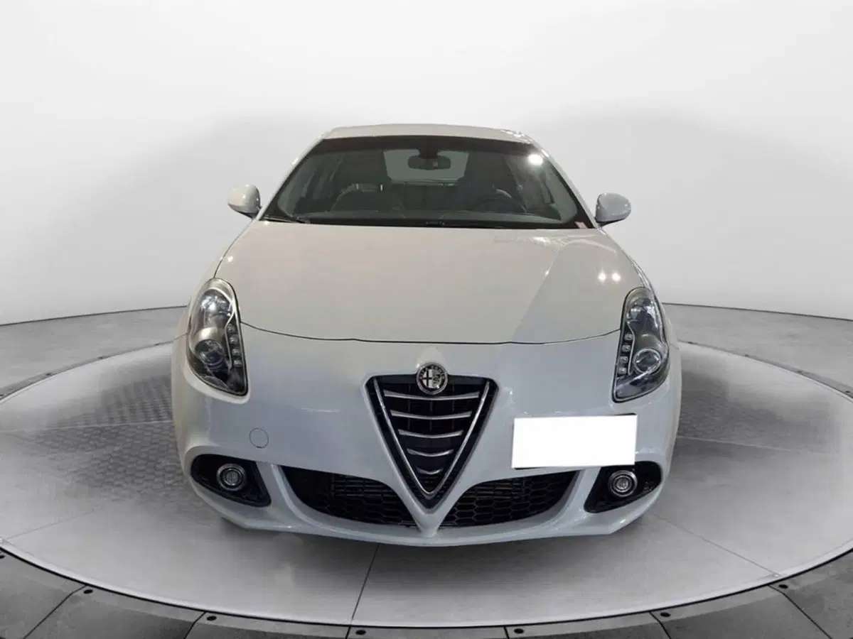 Alfa Romeo Giulietta usata a Torino (2)