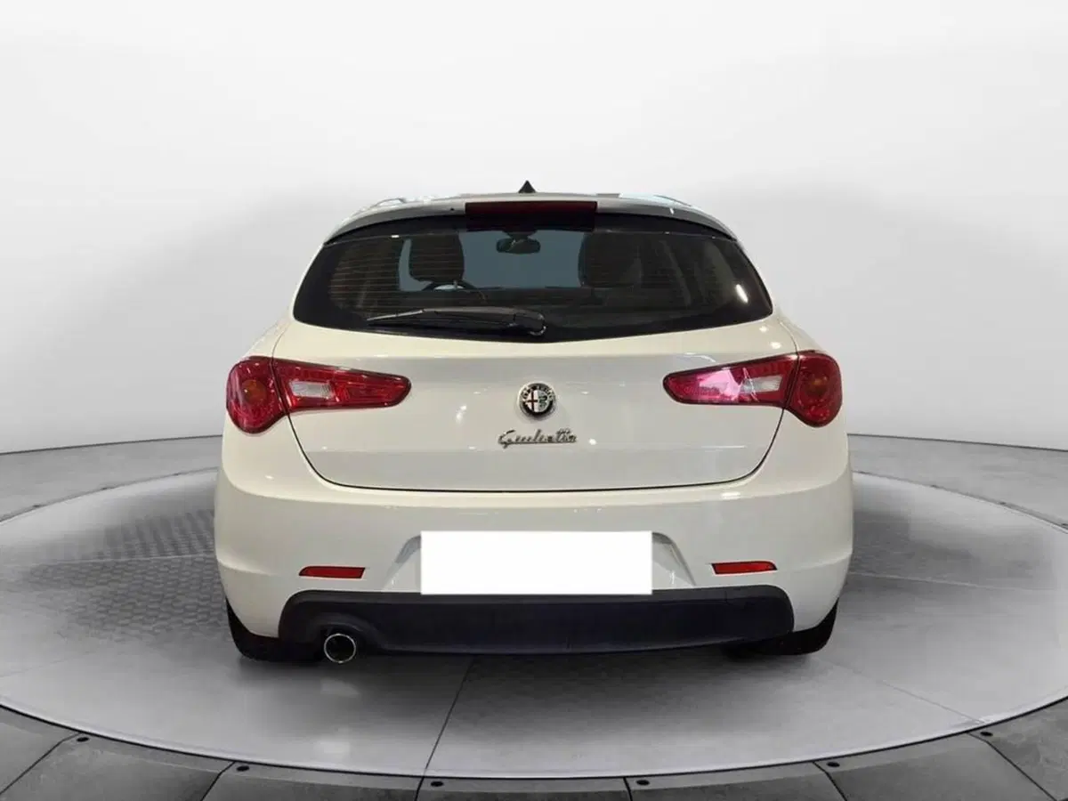 Alfa Romeo Giulietta usata a Torino (5)