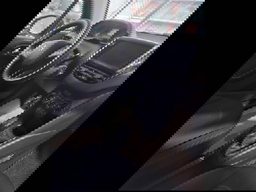 Peugeot 208 usata a Torino (11)