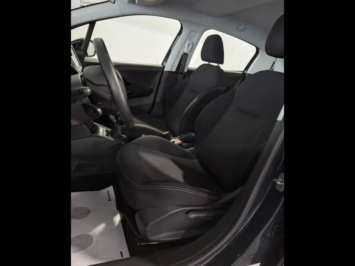 Peugeot 208 usata a Torino (12)