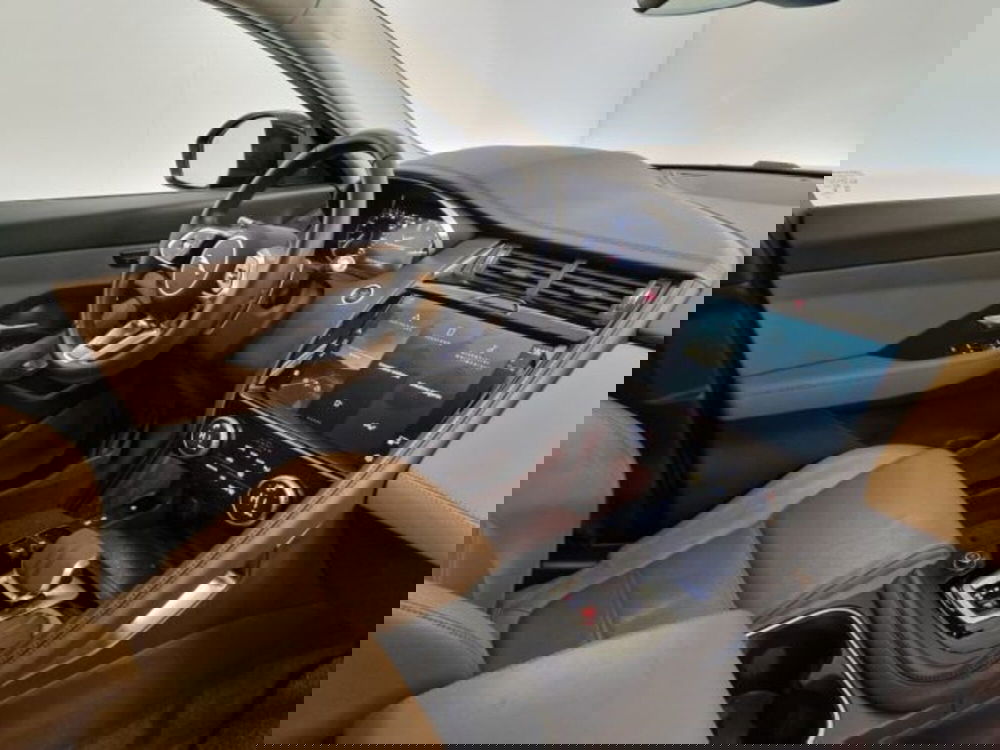 Jaguar E-Pace usata a Modena (10)