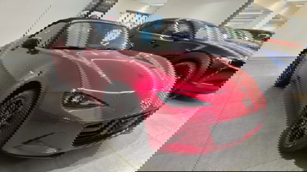 Mazda MX-5 nuova a Modena (4)