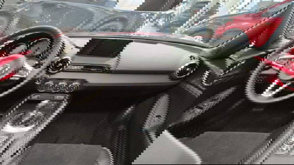 Mazda MX-5 nuova a Modena (5)